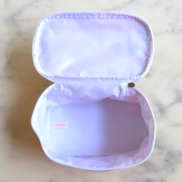 NWT. Clinique Multicolor Floral with Handle and Zip Cosmetic Bag. - Picture 3 of 4